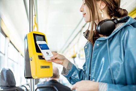 Leveraging Digital Technology and Data for Human-centric Smart Cities Leveraging Digital Technology and Data for Human-centric Smart Cities