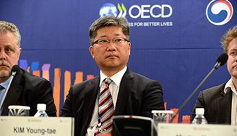 Young Tae Kim OECD World Forum Incheon