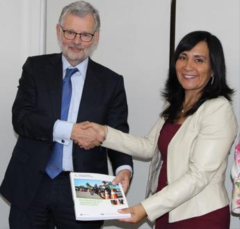 Fred Wegman (IRTAD Chair) with Paola Tapia, Chilean Minister of Transport and Telecommunications